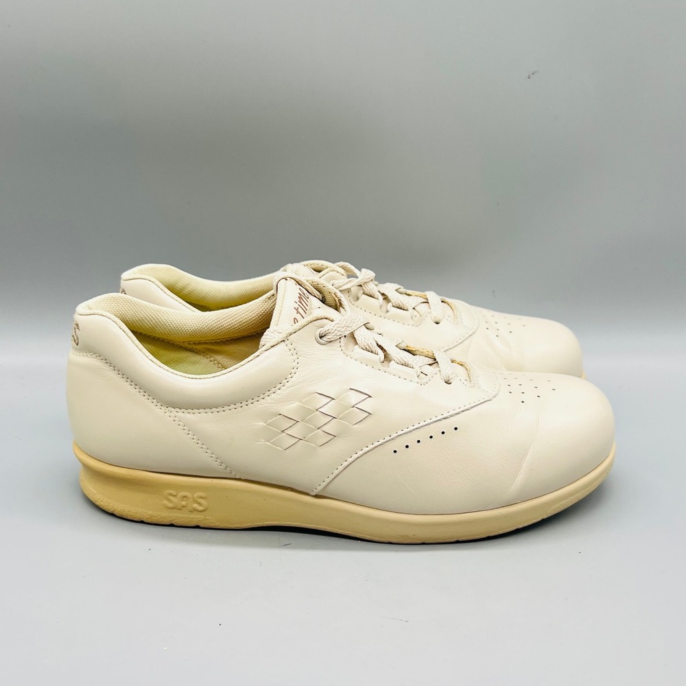 SAS Shoes Women 7 Cream Leather Tripad Comfort Free Time Walking Lace Up Sneaker